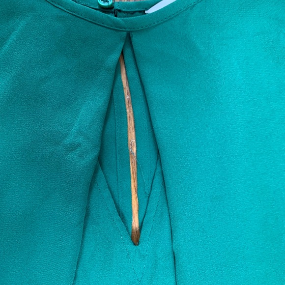 Sheer emerald green tunic top - Picture 3 of 4